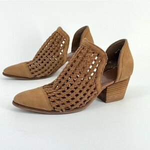 Women's Sbicca leather Tan Woven Ankle Boots